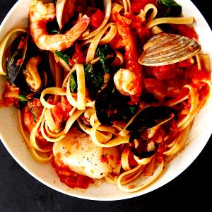 1 Serving Linguini Frutti Di Mare (1/6 Of A Large Serving)
