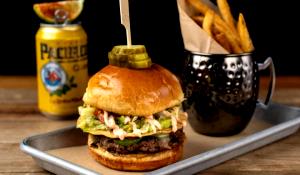 1 Serving Louie Burger, With Veggie Patty