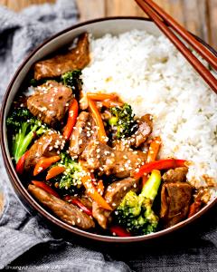 1 Serving Manchurian Broccoli With Stir Fried Beef