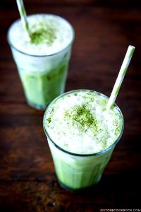 1 Serving Matcha Green Tea Latte - Tall, Iced