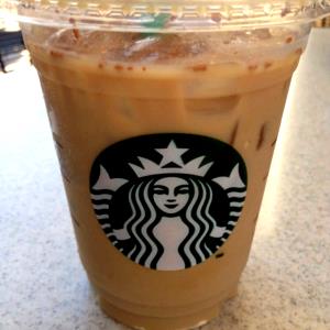 1 Serving Medium Iced Caffe Latte - Fat Free