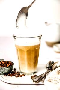 1 Serving Medium Latte Macchiato 16Oz. - Homogenized Milk