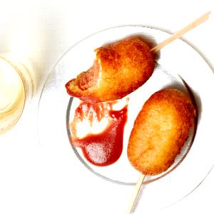 1 serving Mini Corn Dogs (10 Pieces)