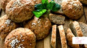 1 Serving Multigrain Roll W/ Fruit