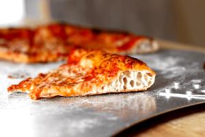 1 Serving Napoli Pizza On Wheat Dough - Small