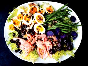 1 serving Nicoise Salad with Salmon