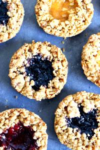 1 Serving No Sugar Added Berry Oatmeal Cookies - Spelt