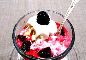 1 serving Northwest Blackberry YoCream Sundae