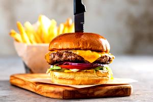 1 serving Oldtimer with Cheese Burger