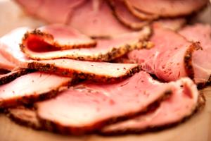 1 Serving Original Hickory Smoked Ham - Peppered - Sliced