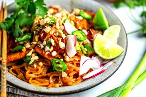 1 Serving Pad Thai With Tofu Entree
