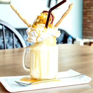 1 Serving Passion Fruit Green Tea Smoothie, Large W/ Whip