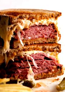 1 Serving Pastrami Reuben Sandwich (Reg.)