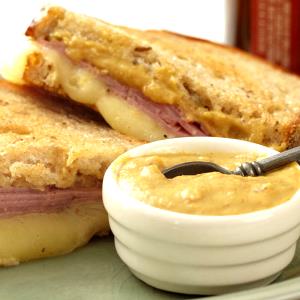 1 Serving Pastrami & Swiss Sandwich (Sm.)