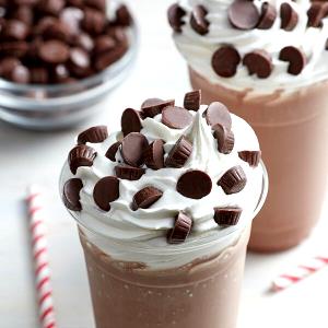 1 Serving Peanut Butter Cup Bits N Pieces Milkshake, Large
