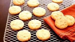 1 Serving Pecan Shortbread Cookies