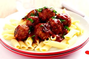 1 Serving Penne Pasta With Meatballs