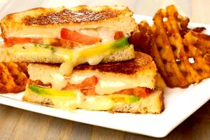 1 Serving Pepper Jack Cheese (Sandwich Filling)