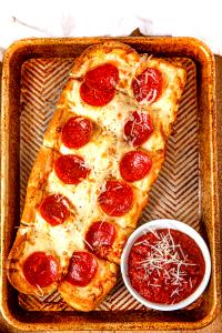 1 Serving Pepperoni Cheese Bread