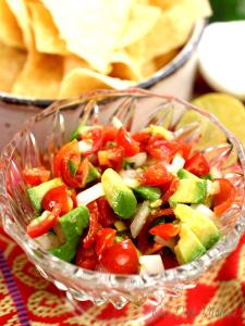 1 serving Pico De Gallo & Chips (Side)