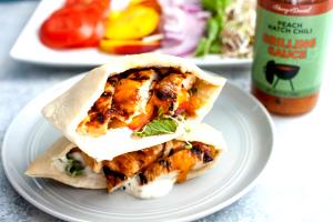 1 Serving Pita Snack, Grilled Chicken