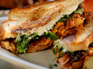 1 Serving Pot Roast Sandwich