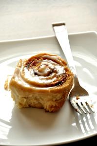 1 Serving Pre-Cut Honey Wheat Cinnamon Rolls