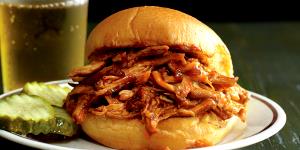 1 serving Pulled Chicken Sandwich on Bun