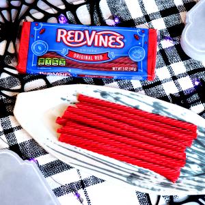 1 Serving Red Cherry Twists Tray 5Oz (Licorice)