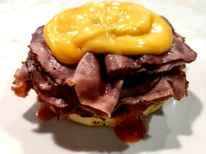 1 Serving Roast Beef And Cheddar - Small