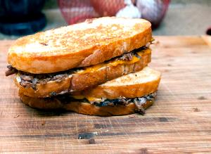 1 Serving Roast Beef Melt