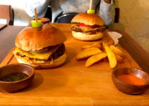 1 Serving Route Sixty-Six Hamburger