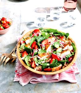1 Serving Salad (Chicken And Strawberry)