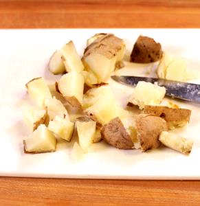 1 Serving Salad Dices Potato Pieces