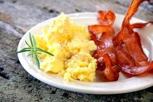 1 Serving Scrambled Egg Breakfast - Bacon