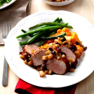 1 Serving Seniors Cranberry Apple Pork Loin - One A La Carte
