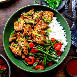 1 Serving Sesame Chicken Gourmet Skillet Meal
