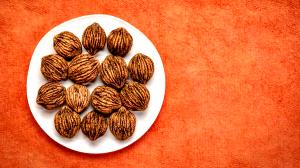 1 Serving Shelled Black Walnuts