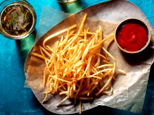 1 Serving Shoestrings Fries
