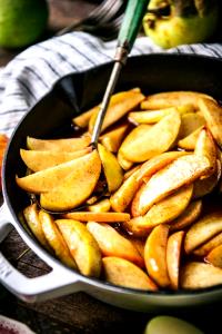 1 Serving Side Dish: Apple Slices