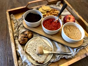 1 Serving Slightly Sweet Spread