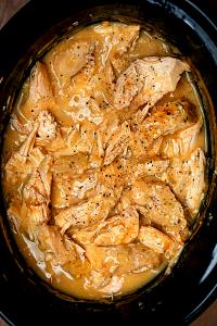 1 Serving Slow Simmered Chicken Breasts İn Gravy