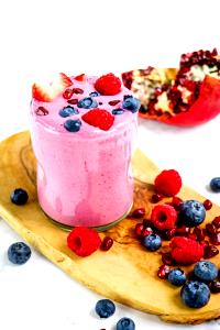 1 Serving Smoothie, Pomegranate Berry - Twenty Four Oz.