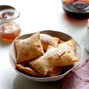 1 serving Sopapillas