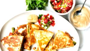 1 serving Southwestern Chicken Quesadilla