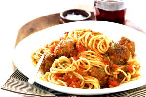 1 Serving Spaghetti & Meatballs W/ Tomato Sauce