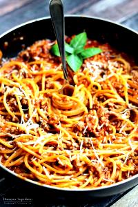 1 serving Spaghetti with Meat Sauce (Dinner)