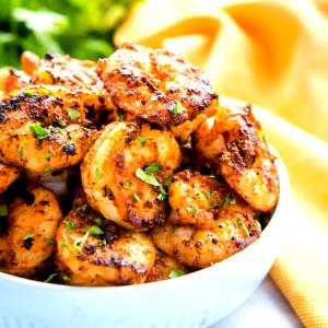 1 serving Spicy Cajun Shrimp & White Cheddar Grits