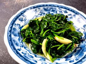 1 Serving Spinachstir Fried With Garlic - Small