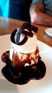 1 serving Spotted Dog Sundae